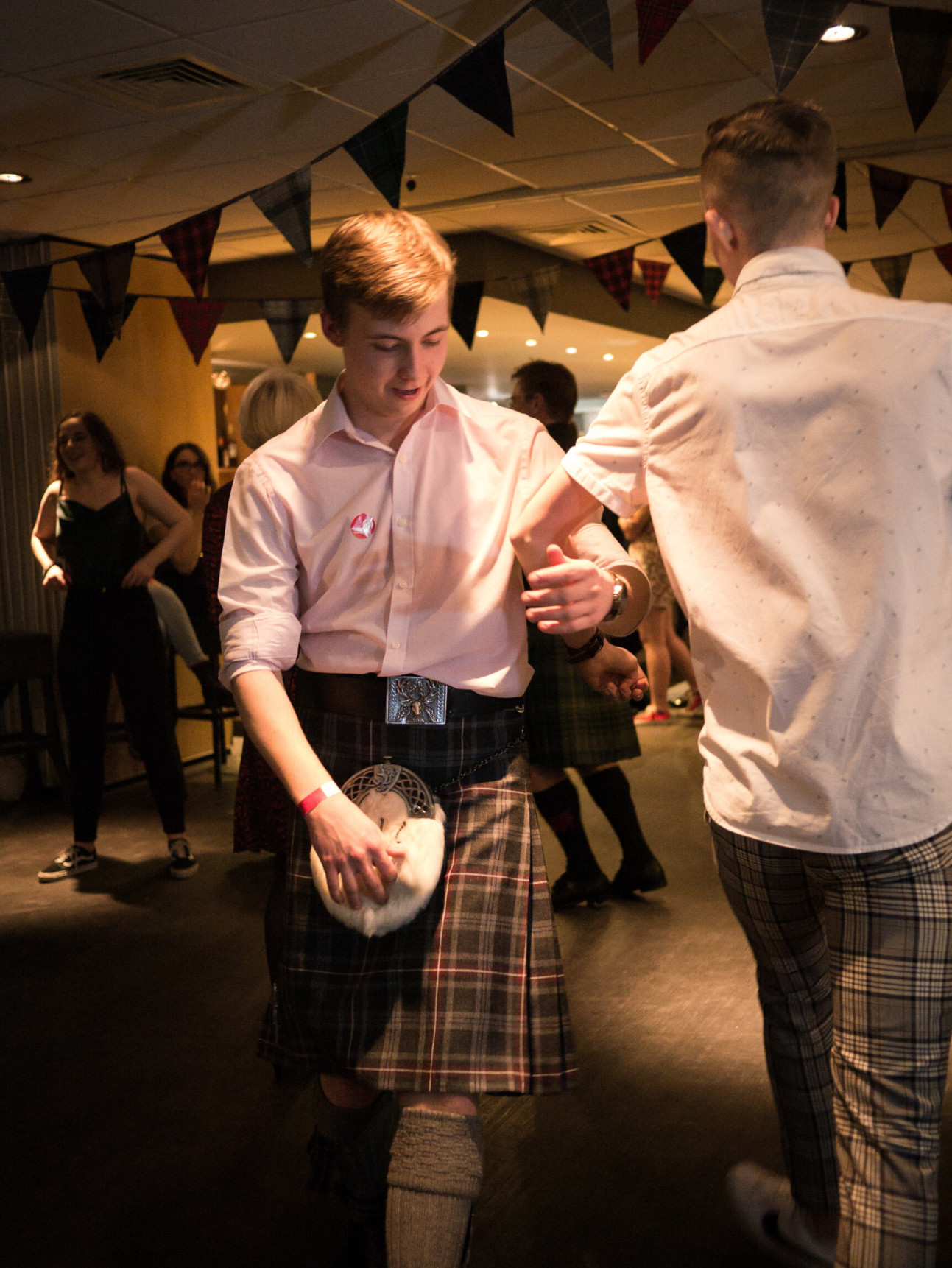 Ceilidh Dancing Spin